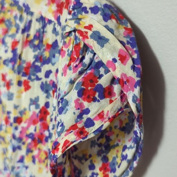 Love Notes Floral Tulip Sleeve Blouse - Picture 3 of 6